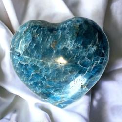 Coeur apatite bleue Madagascar A+ 40-45mm